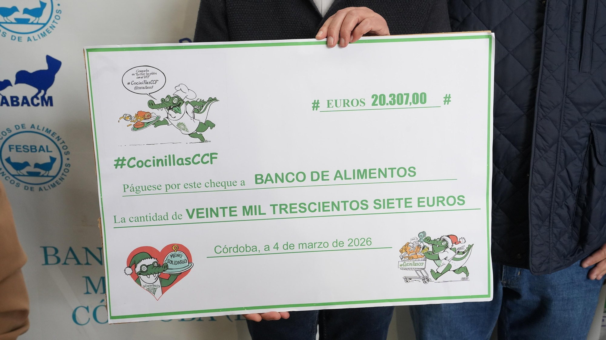 Entrega del cheque simbólico al Banco de Alimentos por el Calendario Solidario y del Menú de Nochebuena Cocinillas CCF