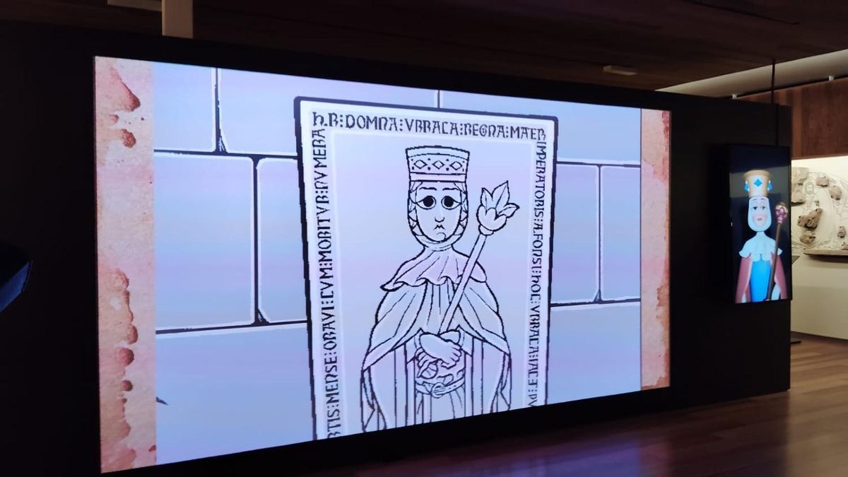 Recreación de la Reina Urraca y, al fondo, la virtualización en 3D efectuada por HP SCDS.