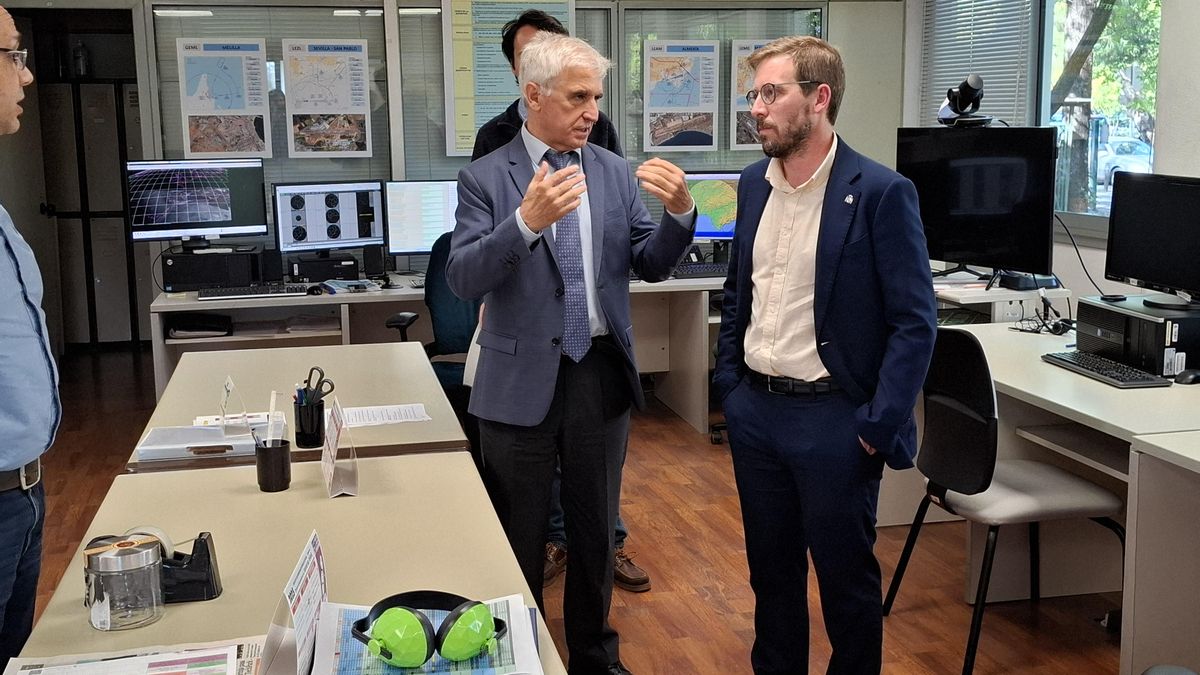 Juan de Dios del Pino y Francisco Toscano, en la sede de la Aemet.
