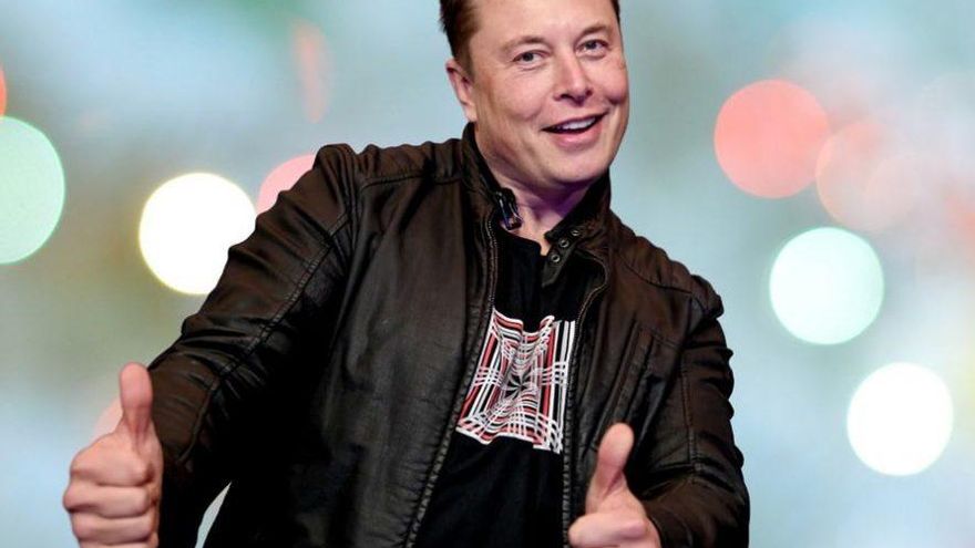 El multimillonario Elon Musk suspende temporalmente la compra de Twitter