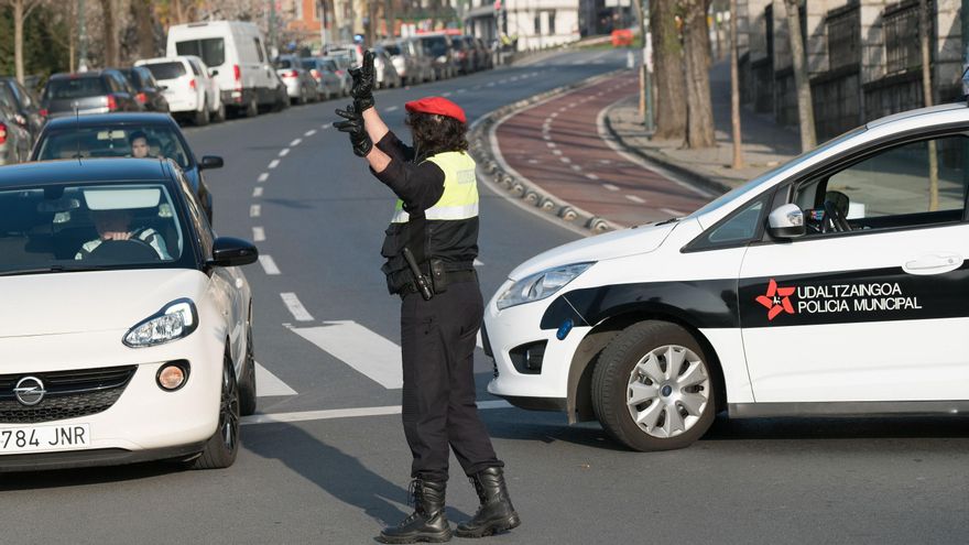 Bilbao sale también de la alerta roja y ve reducidas las restricciones tras la caída de casos de coronavirus
