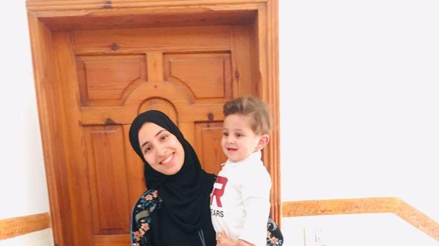 La angustia de una familia palestina por traer a Murcia a su última hija: “No tiene comida ni agua y han matado a su marido"