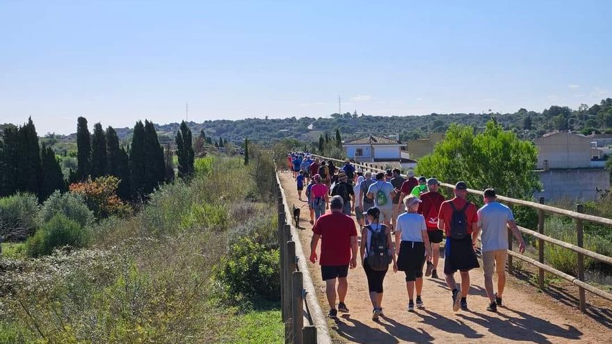 "Somos ciudadanos de segunda": 25 años esperando un tren que nunca llega
