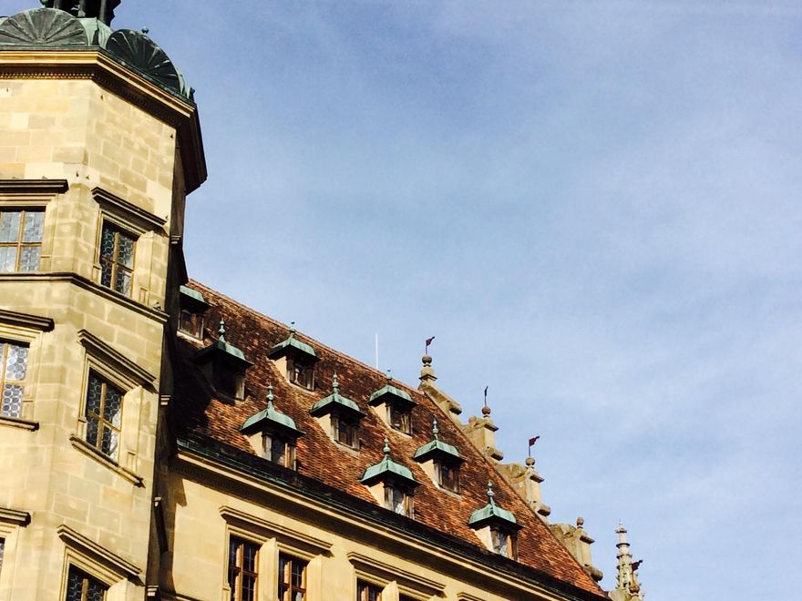 Detalle del Rathaus, el ayuntamiento gótico de Rotenburgo.