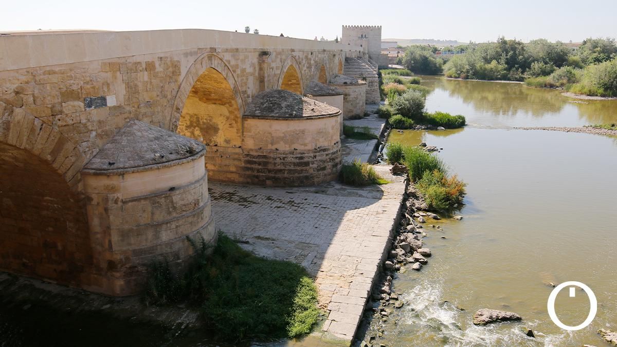 Río Guadalquivir a su paso por el Puente Romano