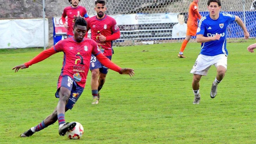 El Real Ávila condena los insultos racistas contra el jugador Omar Ouhdadi, del Bergantiños