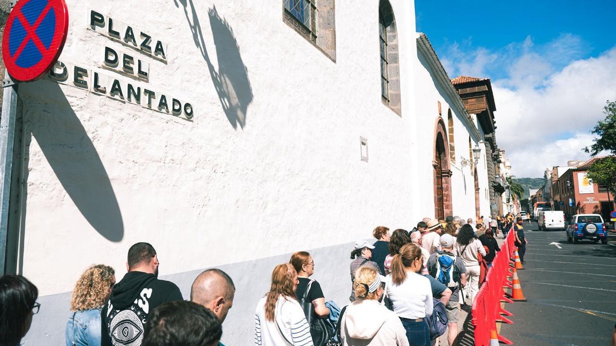 Colas para visitar a "La Siervita".