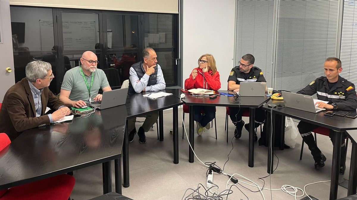 Reunión de emergencias de la delegada del Gobierno, Pilar Bernabé.