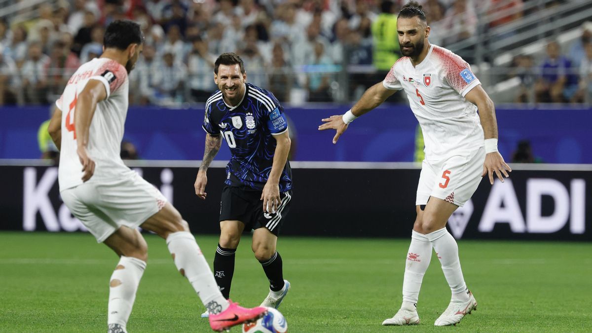 Lionel Messi entró en el segundo tiempo y le dio el tercer gol para Argentina