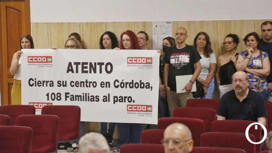 El Ayuntamiento pide a Atento mantener su centro de trabajo en Córdoba y garantizar el empleo