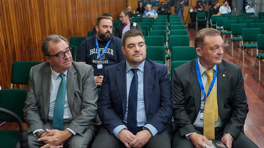 Garrido asegura que “no estaba al tanto” de la manifestación en su contra