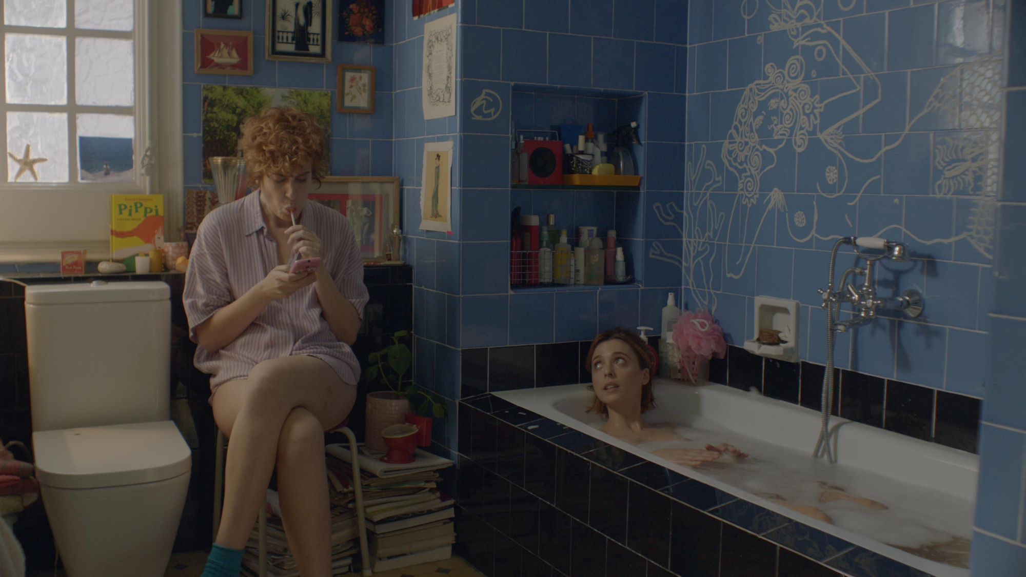 Manuel Burque ya se deja ver en 'Vida perfecta', la serie de Leticia Dolera en Movistar