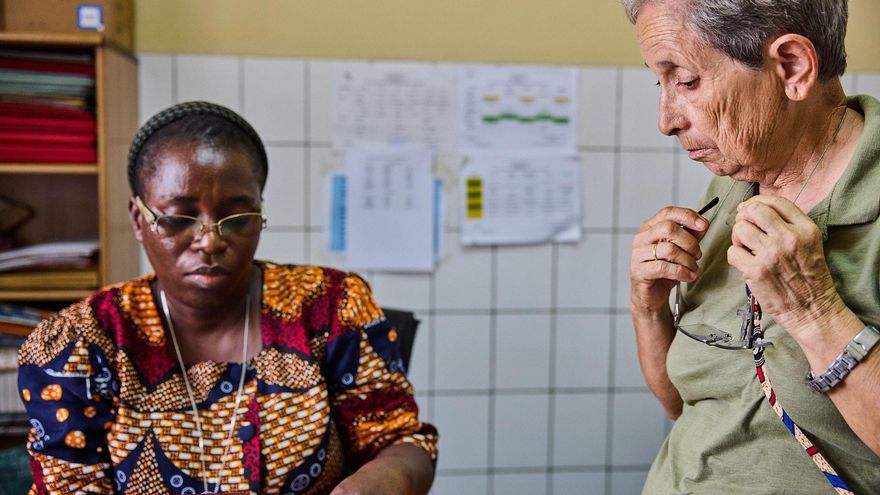 Una vida para recuperar la dignidad de las personas con enfermedades mentales en África: "Es necesario, pero muy caro"