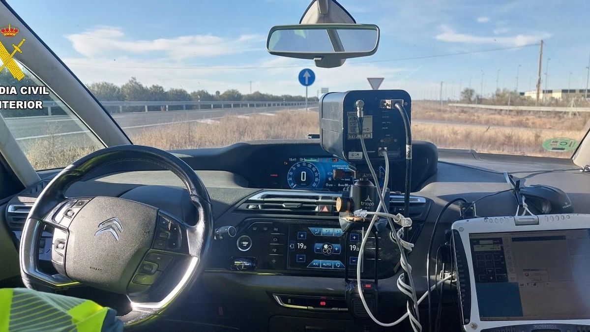 Pillan a un conductor circulando a 235 kilómetros por hora en San Clemente