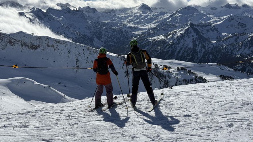 Muere un esquiador tras quedar atrapado por un alud en Baqueira Beret