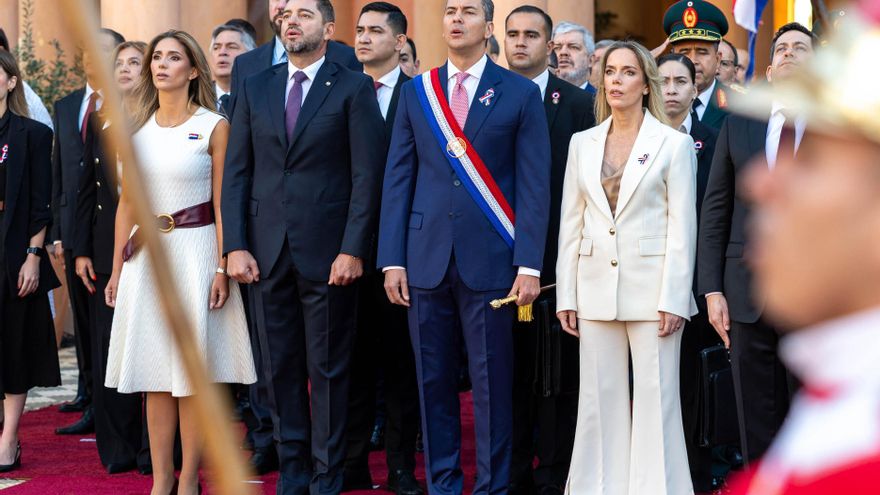 Santiago Peña encabeza actos por el Día de la Independencia de Paraguay