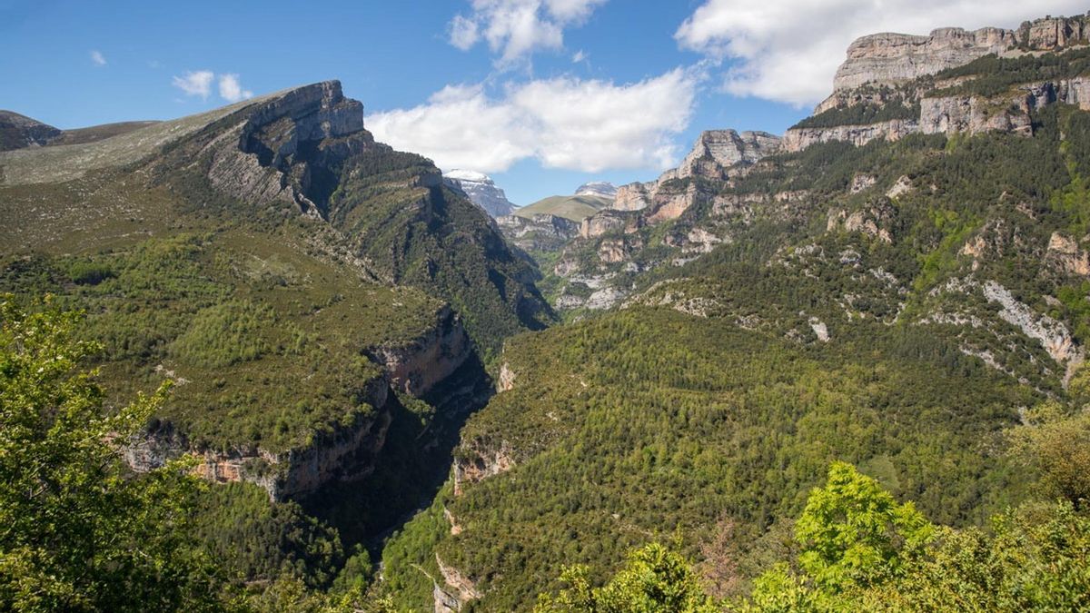 Los Pirineos pierden tres días de helada y suman cinco días de verano cada década por la emergencia climática