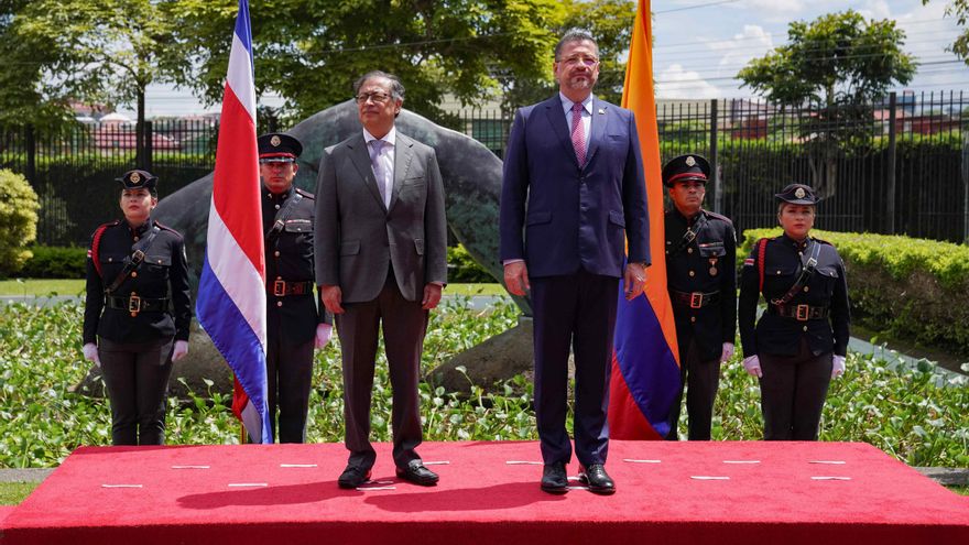 Chaves y Petro conversan sobre la crisis migratoria, el turismo y los precios del café