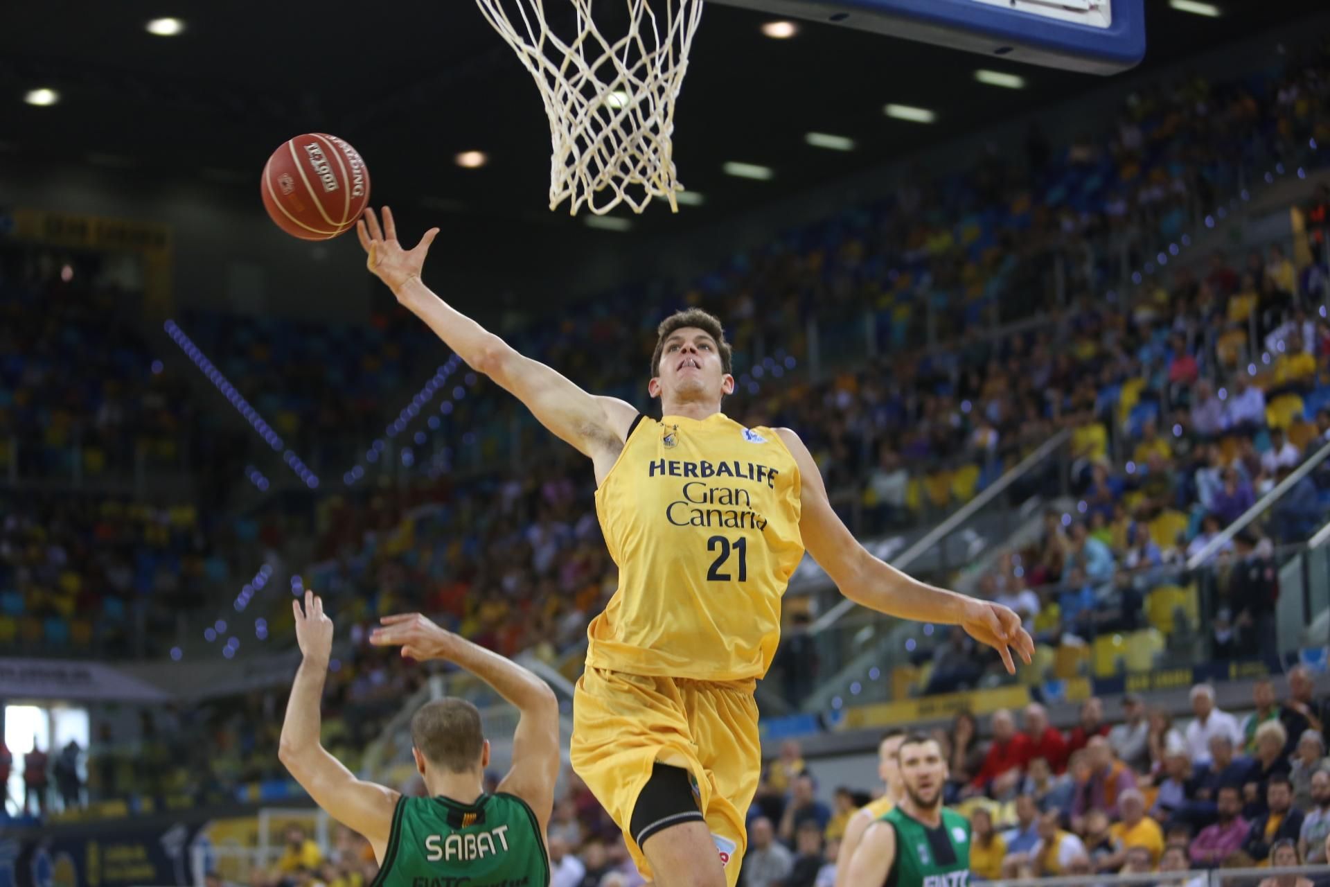 Partido entre el Herbalife Gran Canaria y el FIAT Joventud disputado en el Gran Canaria Arena.