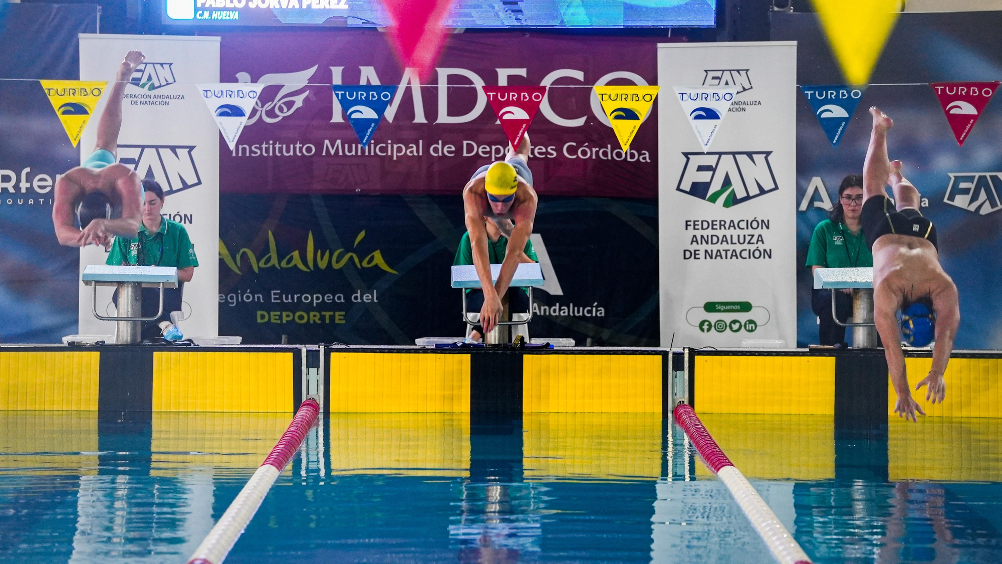 Fase de ascenso de natación