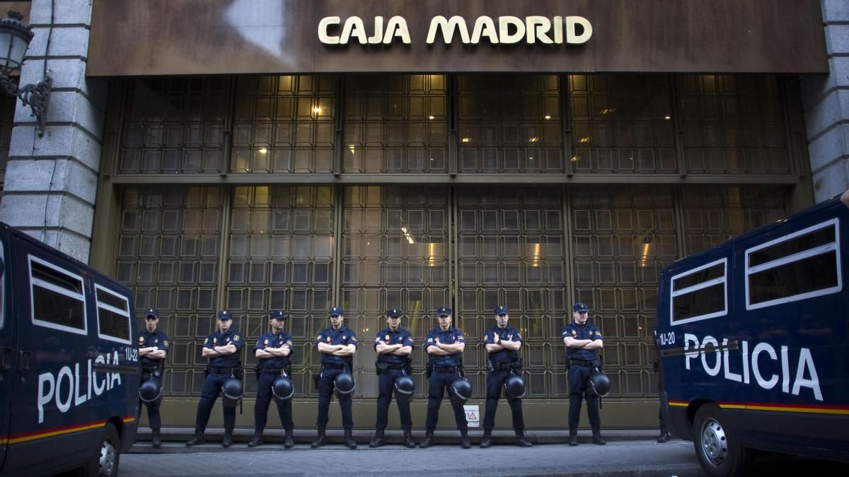 Las 81.571 pruebas que reflejan el descontrol y la impunidad en la cúpula de Caja Madrid