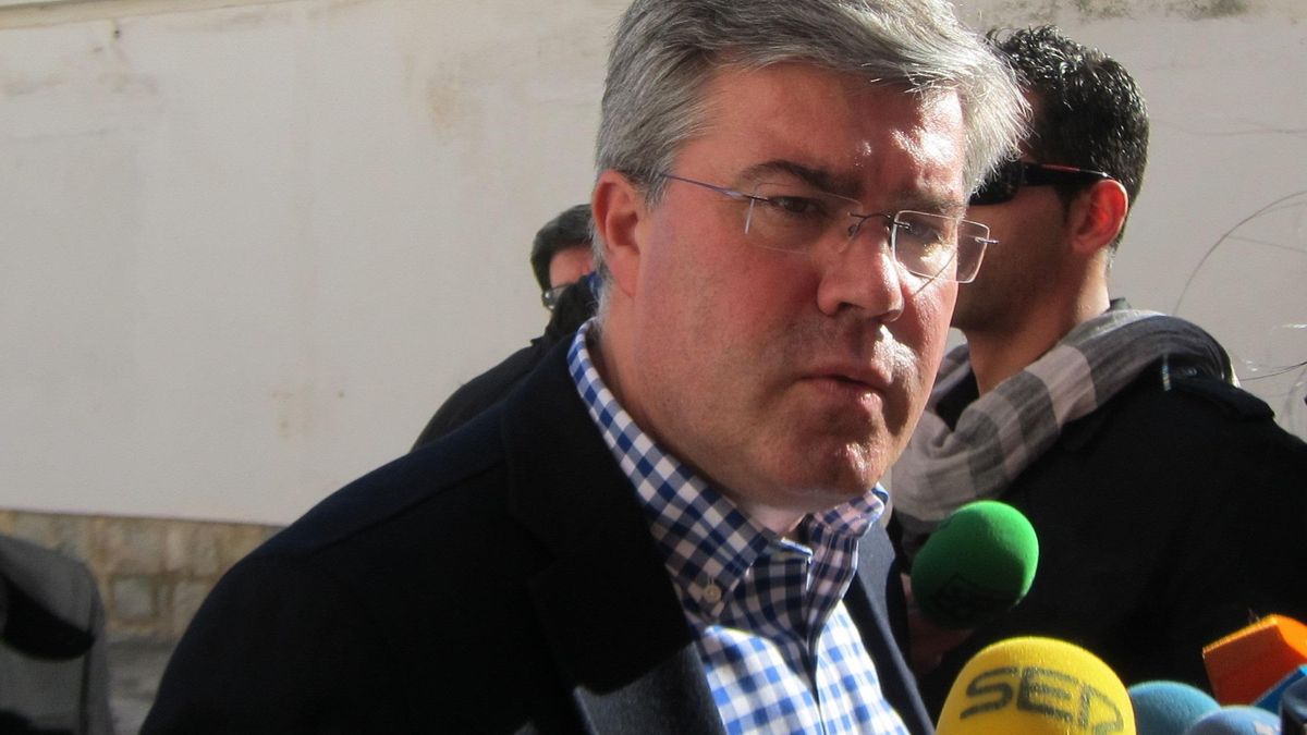 El alcalde, "completamente centrado" en su cargo, destaca el "propósito ineludible de agotar" su mandato