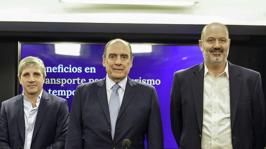 El Gobierno reglamentó la parte de la ley Bases de reforma del Estado: privatizaciones y empleo público