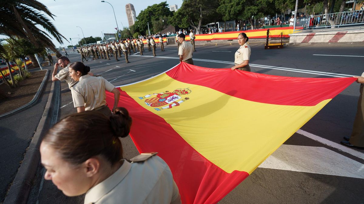 Celebración por el Día de las Fuerzas Armadas 2025, cuyo principal acto se celebrará el sábado en Santa Cruz de Tenerife.