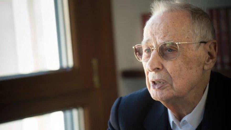 "Franco no es un 'caído por España' y no pinta nada en el Valle de los Caídos"