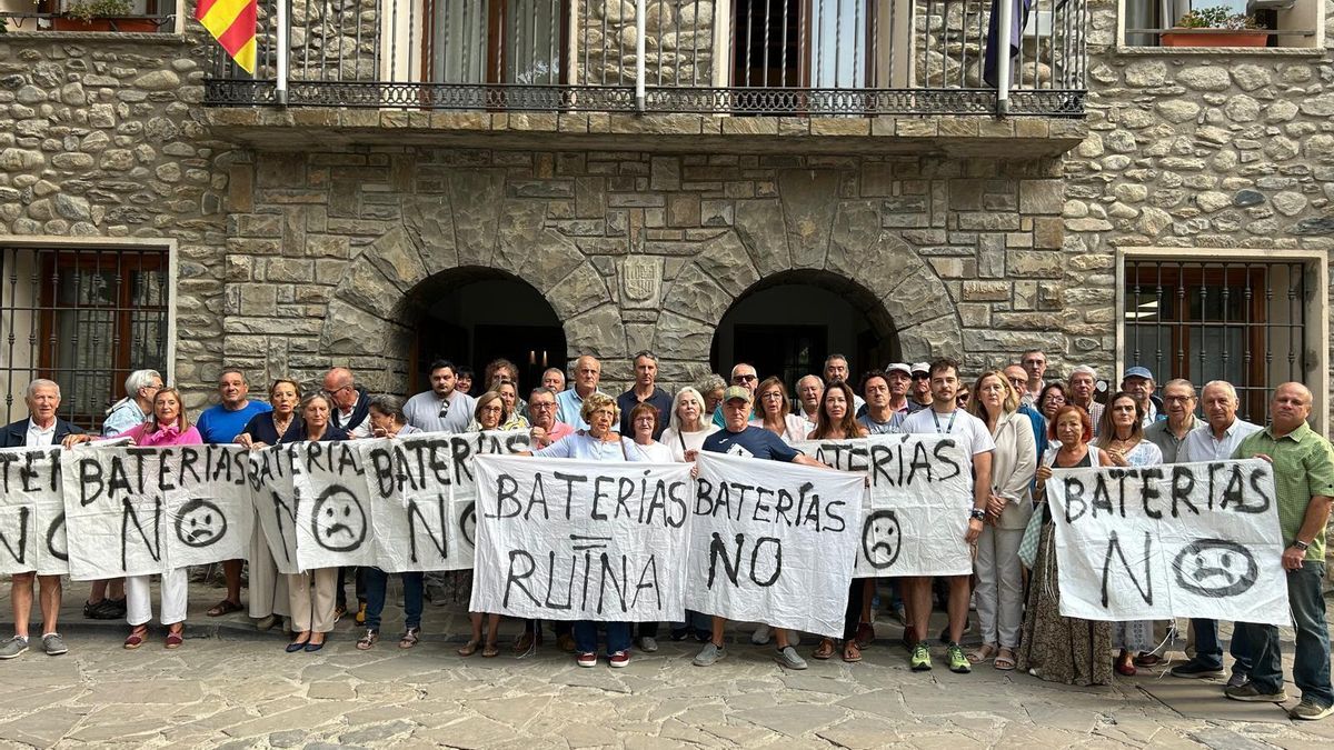 Oposición vecinal a las plantas de baterías en el Valle de Benasque: "Destruyen el equilibrio del territorio"