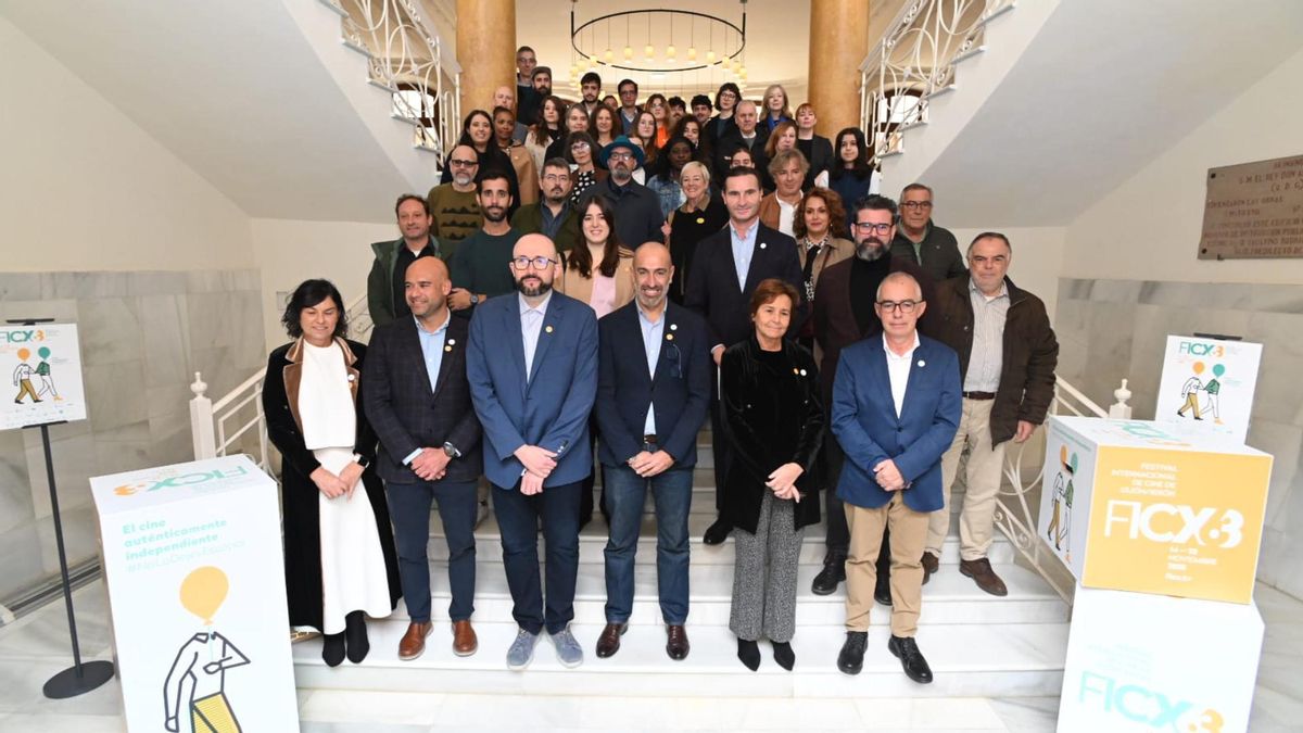 Foto de familia de la presentación oficial de la 63 edición del FICX