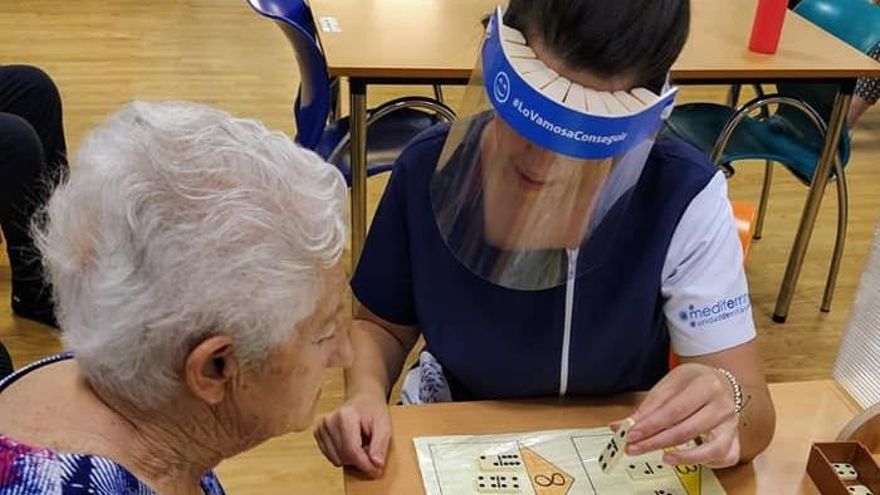 Los centros de día de Granada reclaman a la Junta que no les obliguen a cerrar por la ratio de contagios de la zona