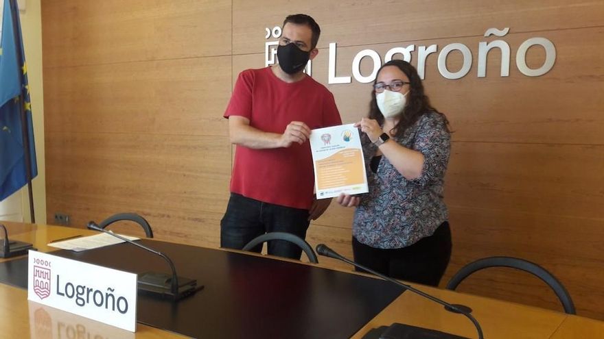 La lengua de signos estará presente en más servicios del Ayuntamiento de Logroño
