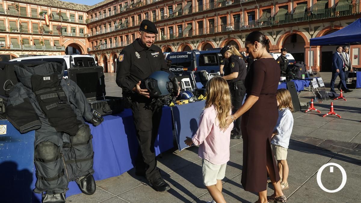 Acto de la Policía Nacional para celebrar su patrón, los Santos Ángeles Custodios