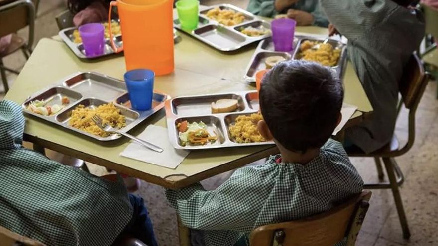 Siete niños y tres trabajadores de una escuela infantil pública de Madrid, intoxicados por comida en mal estado
