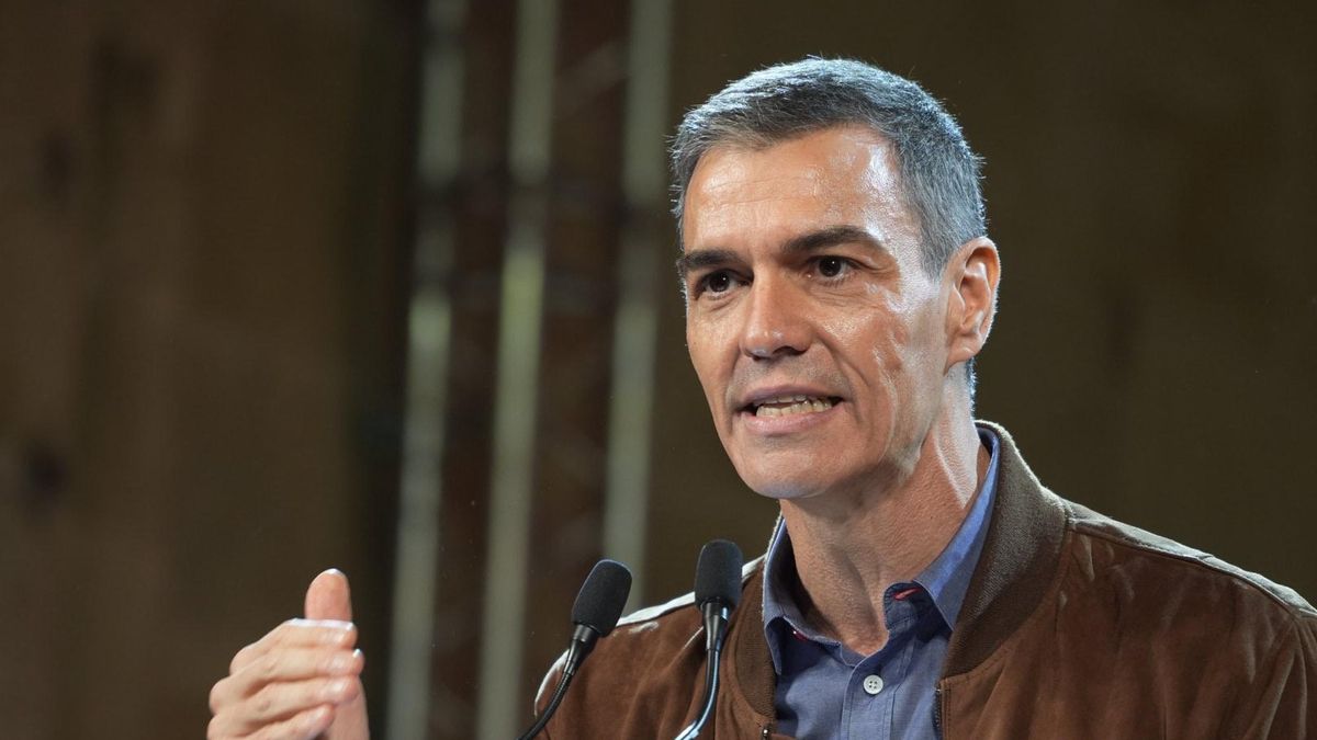 El presidente del Gobierno, Pedro Sánchez, participa en un acto electoral, en el Complejo Cultural San Francisco, a 14 de diciembre de 2025, en Cáceres, Extremadura (España).