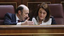 Los barones del PSOE apuestan ahora por que la militancia elija al sustituto de Rubalcaba