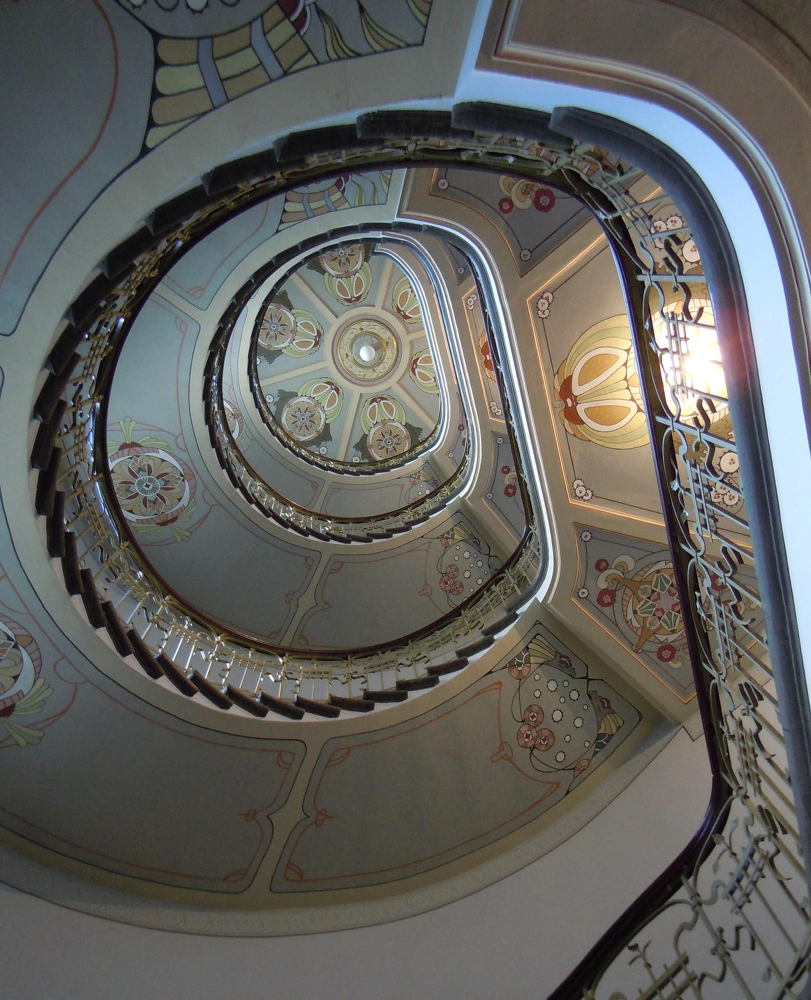 Interior del Museo del Modernismo en Riga.