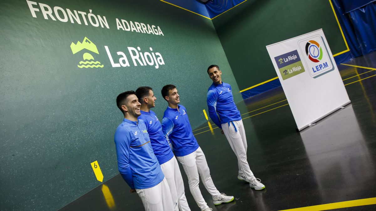 Los pelotaris riojanos Rubén Salaverri, Javier Zabala, Darío Gómez y Carmelo Loza