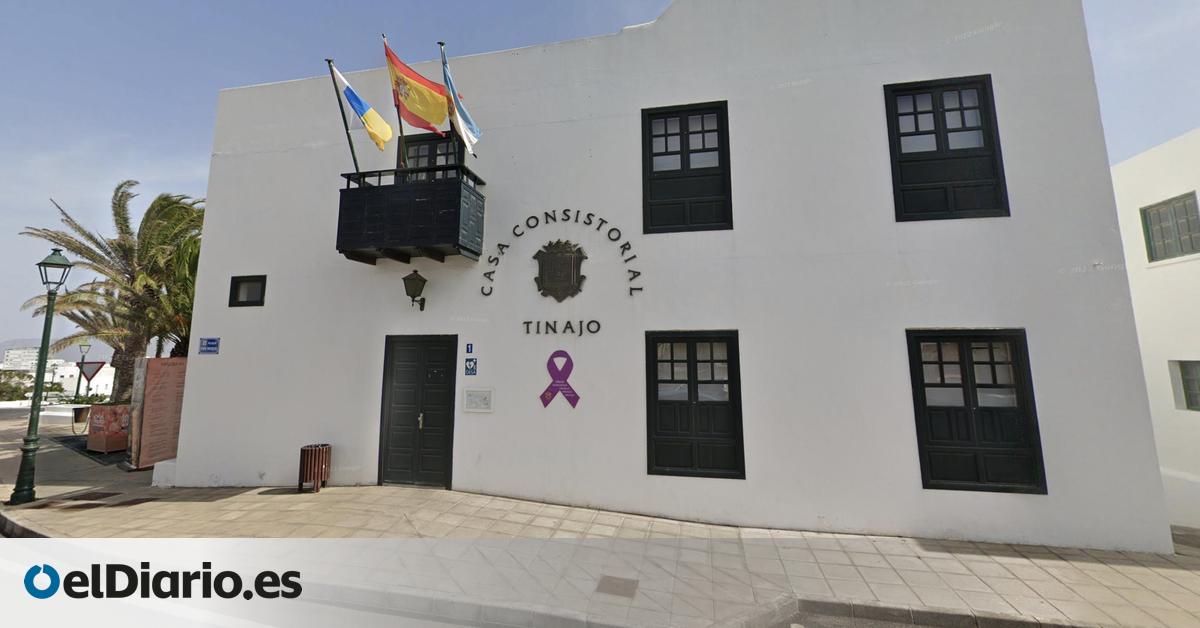 La oposición de Tinajo denuncia la falta de internet por cambiar el Ayuntamiento un poste  sin el consentimiento de la compañía 