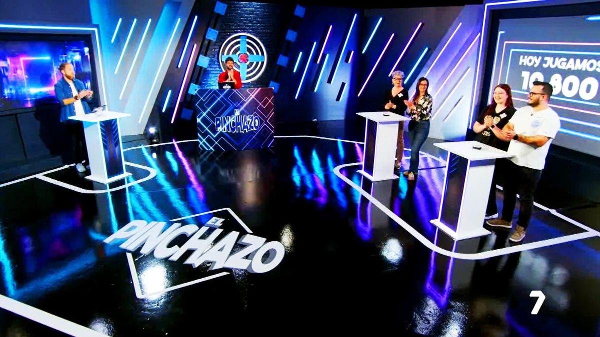 Plató del concurso 'El Pinchazo' de La 7TV