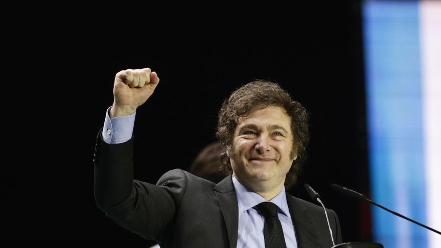 Milei volvió al país y redobló la apuesta contra Pedro Sánchez: "Surfeando sobre una ola de lágrimas socialistas"