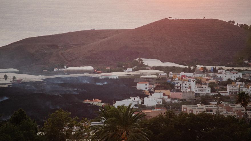 Las coladas del volcán avanzan hacia La Laguna