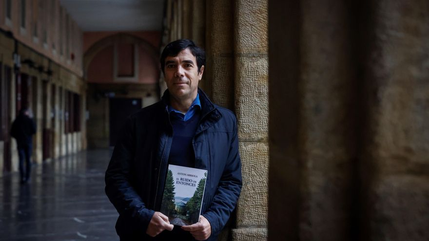 Anton Arriola, de escritor apartado de las finanzas a nuevo presidente de Kutxabank