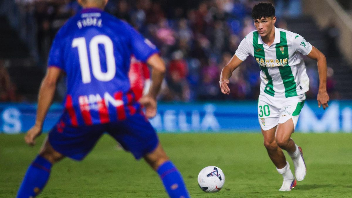 El CD Eldense - Córdoba CF, en imágenes