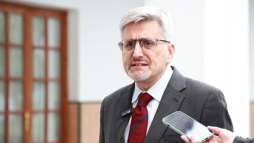 Archivo - El portavoz del Grupo Parlamentario Socialista, Josele Aguilar, en una fotografía de archivo