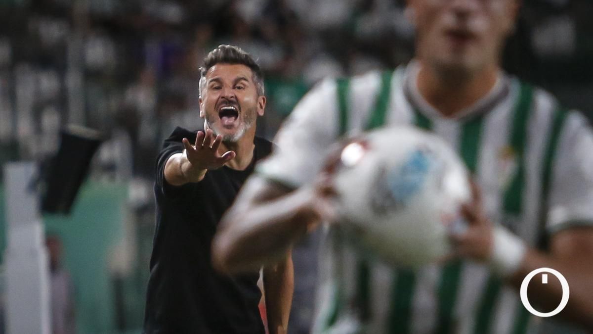 Iván Ania, durante un partido con el Córdoba CF