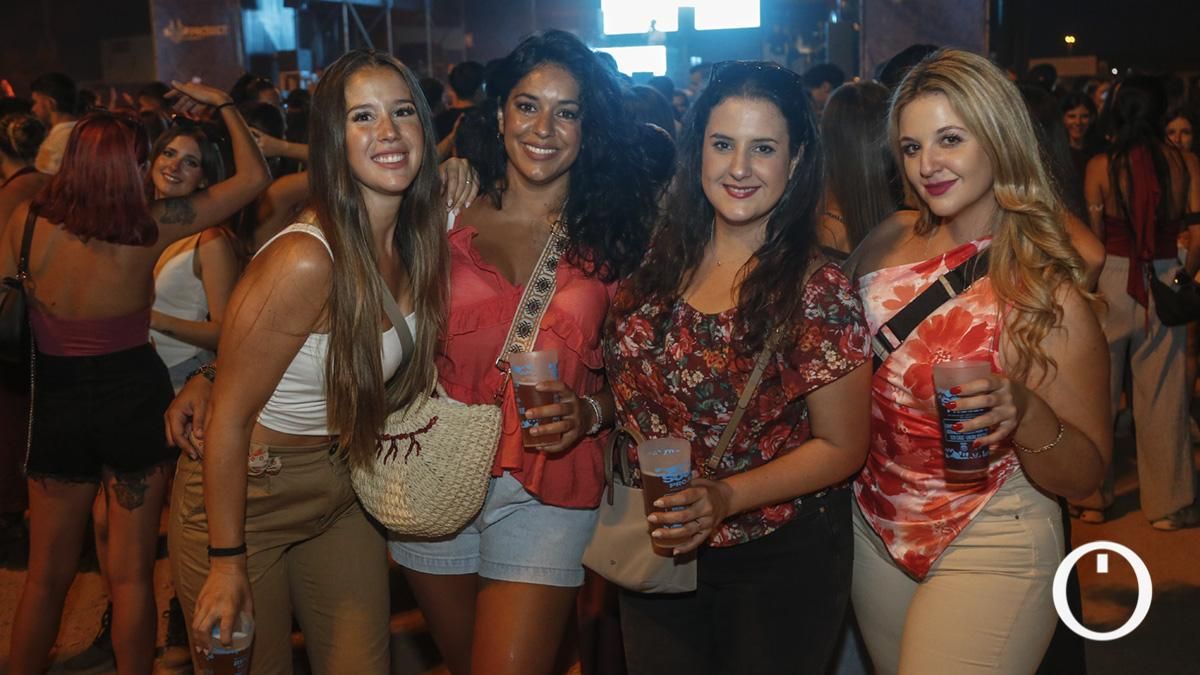 Fiesta de bienvenida universitaria