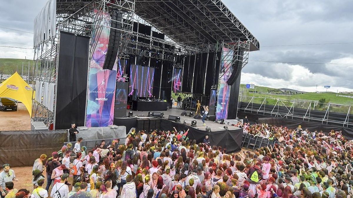Organizan una fiesta universitaria en El Arenal con Chimbala como artista estrella