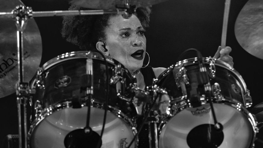 Cindy Blackman, esposa de Santana